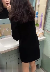 天花板级别的气质熟女阿姨 满足大部分人对于熟女的幻想